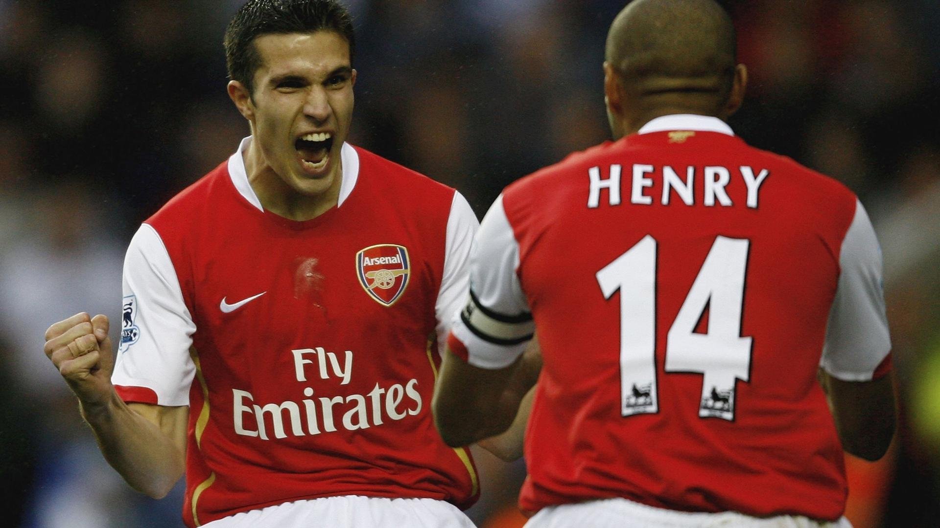 “紧控局面!防守妙招让强队束手无策”,紧盯防守